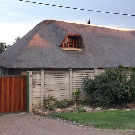 White Feathers Bergville Exterior foto